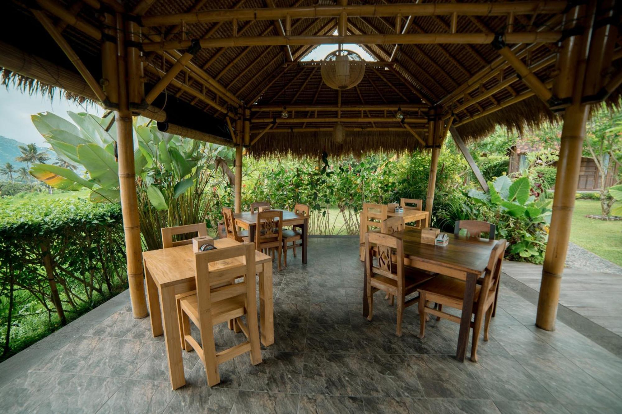 Kubu Sakian Villa Silebeng Bagian luar foto