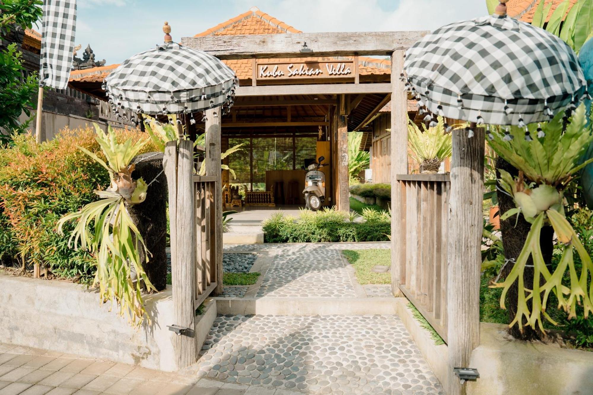 Kubu Sakian Villa Silebeng Bagian luar foto